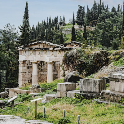 delphi vacation packages