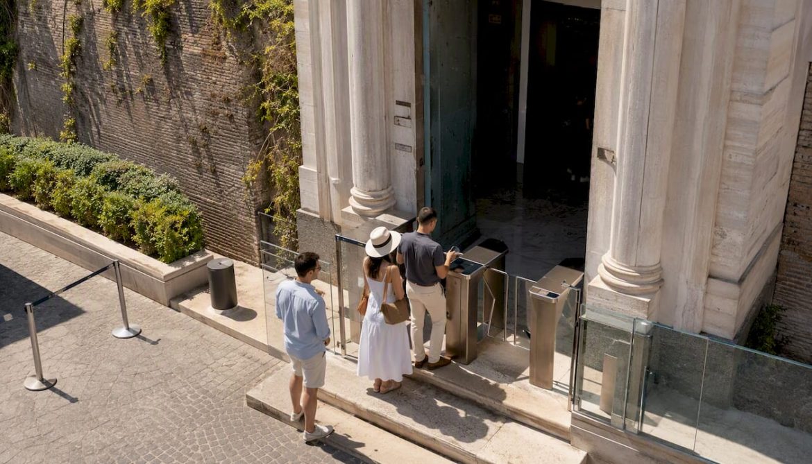 Vatican Museums fast-track entrance with scanner