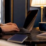 Traveler applying for ETIAS online